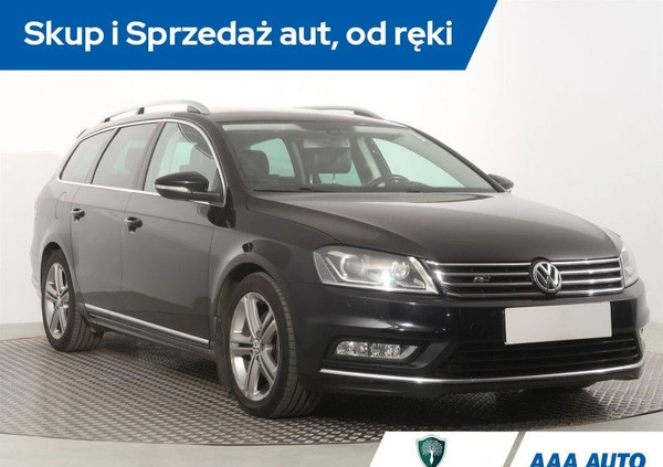 Volkswagen Passat cena 45000 przebieg: 205790, rok produkcji 2013 z Lesko małe 232